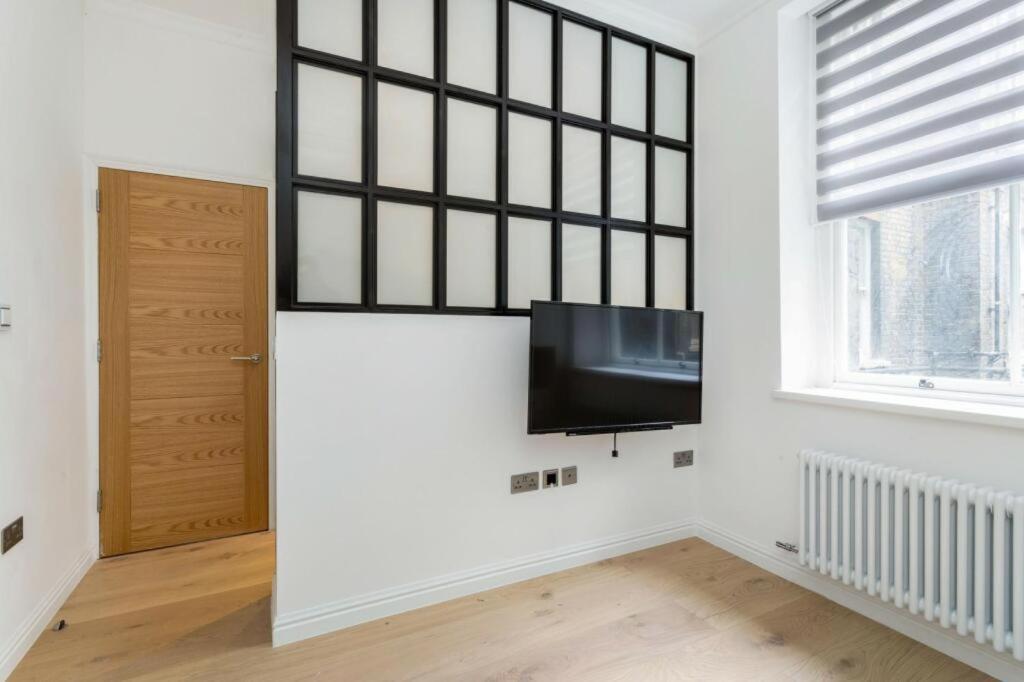 Modern Chelsea Flat, 3Bd 2Bath, With Parking Daire Londra Dış mekan fotoğraf